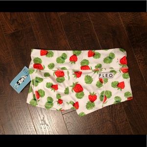 NWT Fleo Low Rise Contour Shorts, Strawberries